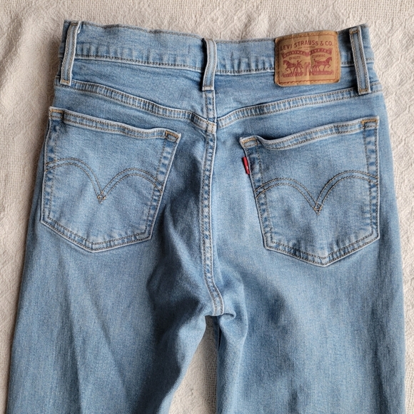 Levi's Distressed Wedgie Straight Fit 90's Casual Denim Jeasns - Picture 4 of 8